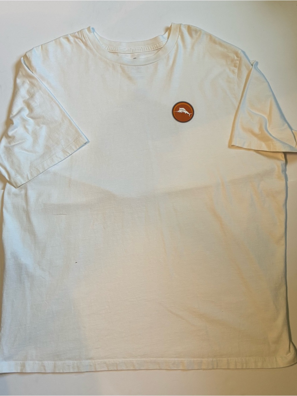 Tommy Bahama White Short-Sleeve Tee with Chest Patch and Graphic on Back XL